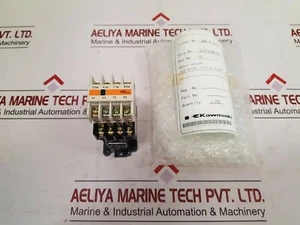Contattore elettrico Fuji SH-4 con blocco contatti ausiliari SZ-A22 - Foto 1 di 9