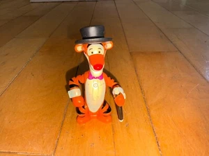 Disney Winnie the Pooh Tigger Magician 3.5" Figure Toy - Picture 1 of 5