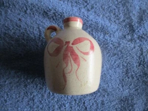 Vintage Crowwded House Pottery Small Jug Collectible Ballwin Mo Susan Beyer - Picture 1 of 3