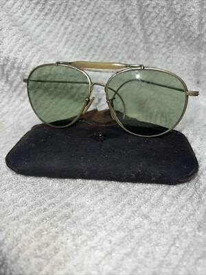 Vintage Aviator Sunglasses Bausch And Lomb Green Lens With Original Case - Image 1 of 3