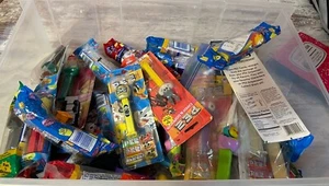 Vintage Pez Dispensers Lot (55) Bugs Bunny, Taz, Holiday Ones, Tigger,Star Wars - Picture 1 of 2