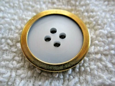 20 VINTAGE NOS MATCHING 7/8" / 23MM GOLD RIM PEARL COLOR BUTTONS - Image 1 of 4