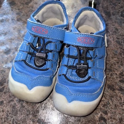 Sandalias de senderismo con nudos huecos Keen para niños talla 9 Foto 1 de 4