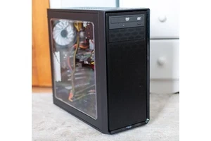 Vintage Retro Gaming PC Core Due/1gb DDR1, AGP x8 Radeon HD 3850, Windows XP - Picture 1 of 5