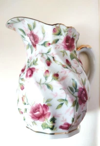 Vintage Lefton Hand painted China Porcelain Rose Chintz Creamer with Gold trim - Picture 1 of 11