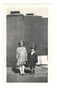 Vintage Photo Sweet Girls Sisters 1920's Found Art Antique DST99 - Picture 1 of 1