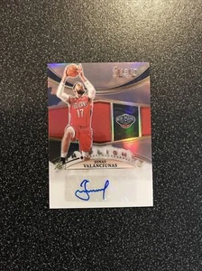 2022-23 Select Jonas Valanciunas Silver Prizm In Flight Auto 40/99 Pelicans - Picture 1 of 3