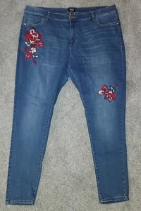 Sear's Simply Emma Embroidered Blue Jeans Size 22W - Picture 1 of 16