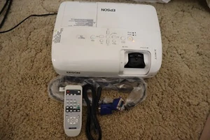 Epson PowerLite 78 H284A Multimedia Projector 2200 lumen SVGA w/Remote Power Crd - Picture 1 of 8