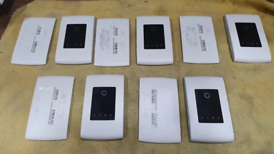 5 PZ Vodafone R218 Mobile Wifi HOTSPOT Internet Dongle Leggi Descrizione DNGL25 - Immagine 1 di 4