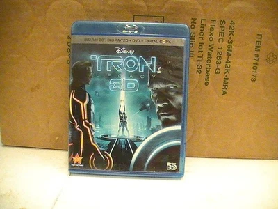 Tron Legacy Blu-ray 3D/Blu-ray/DVD 2011 Disney Jeff Bridges Wilde Sheen DaftPunk - Image 1 of 4