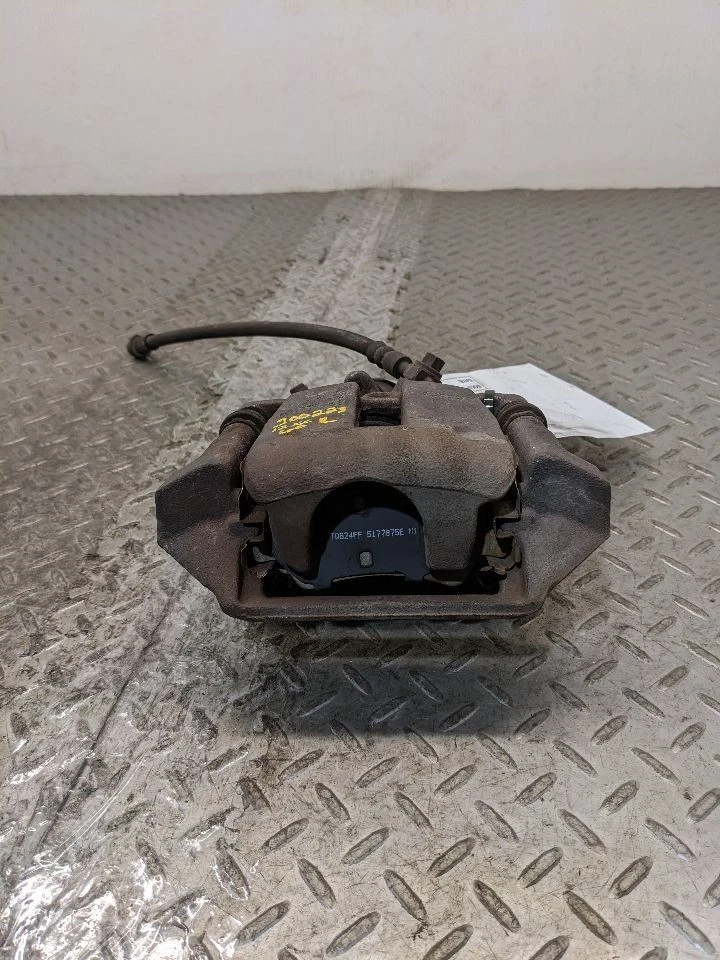 Pinza de conductor trasera XC70 rotor ventilado compatible con 08-16 VOLVO SERIE 70 1178904 Foto 1 de 4