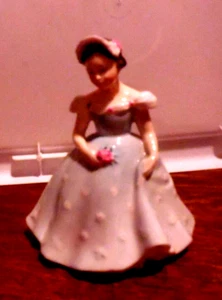 1959 Royal Doulton "The Bridesmaid" Figur 5,50" groß perfekt - Bild 1 von 6