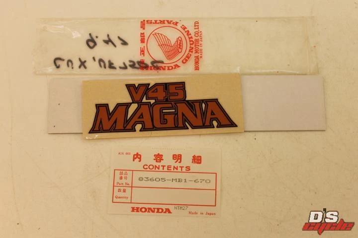 HONDA NOS VF750, 1982-83, EMBLEM (V45 MAGNA), # 83605-MB1-670 - Image 1 of 1