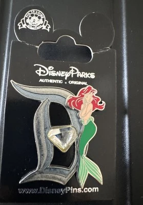 Disney DLR 60º DIAMANTE ANIVERSARIO SIRENITA ARIEL CLÁSICO "D" LE Prendedor ENVÍO GRATUITO Foto 1 de 4