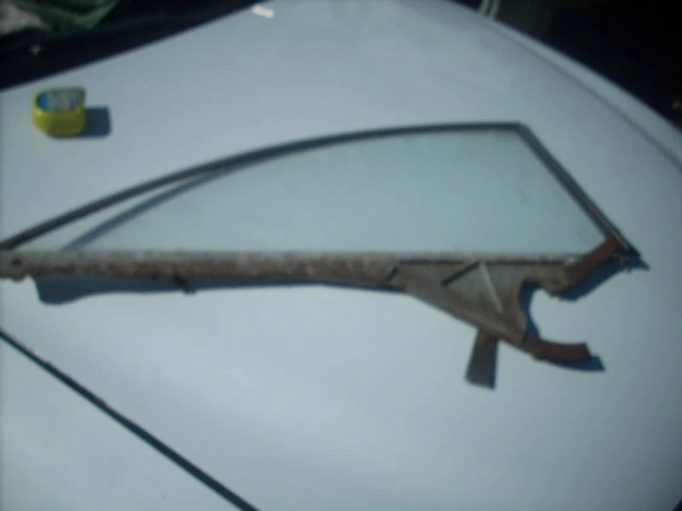 59 1959 Plymouth Fury 2 двери купе со стороны пассажира заднее окно - Изображение 1 из 1