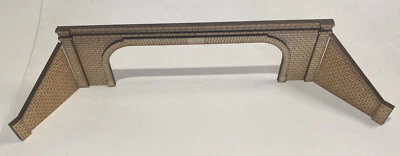 Train Tunnel Inc Retaining Walls. Triple Track. OO/HO Gauge Model Railway