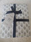 west elm Stamped Dots queen Duvet Cover  brand new gray