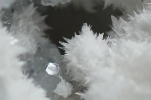 STRONTIANITE + CELESTINO DA LOCALITÀ NON COMUNE! Sinie Kamni, Daghestan, RUSSIA - Foto 1 di 24