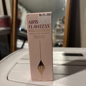 Charlotte Tilbury Airbrush Flawless Foundation - 4 Warm (Full Size/Neu mit Karton/lesen - Bild 1 von 4