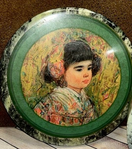 Vintage MCM Green Marbled Trinket Box Edna Hibel Artwork Of Asian Girl On Lid - Picture 1 of 23
