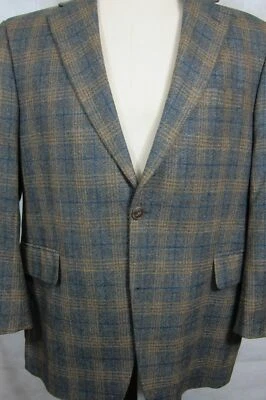 GORGEOUS Arnold Brant Cashmere and Wool Gray and Brown Plaid Sport Coat 42S - Image 1 of 4