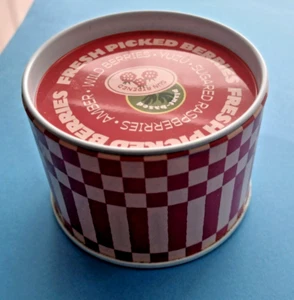 Fresh Picked berries candle 4.1 oz Candle - Picture 1 of 1