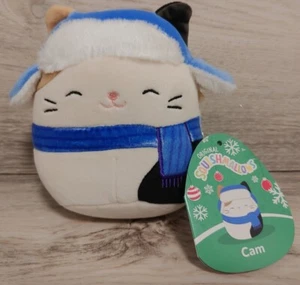 Squishmallows CAM THE Calico gato Waering Trapper sombrero 5” felpa NUEVO 2023 Navidad - Imagen 1 de 5