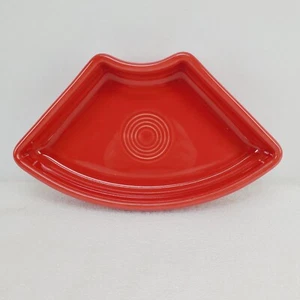 FIESTA omni relish TRAY scarlet red NEW 1st NWT - Picture 1 of 3