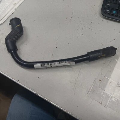 Dodge Challenger 2021 tubo de válvula de PVC Foto 1 de 4