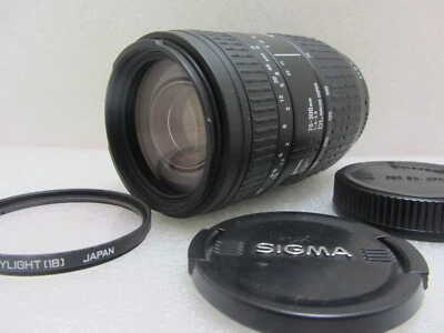 Sigma 70-300mm F4-5.6 Telephoto Zoom lens, DL Macro Super, Pentax KA Bayonet Fit - Image 1 of 4