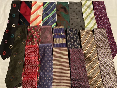 19 Pcs Men Neckties MASSIMO BIZZOCCHI LUCIANO BARBERA ETRO VAKKO R JENSEN + MORE - Image 1 of 4