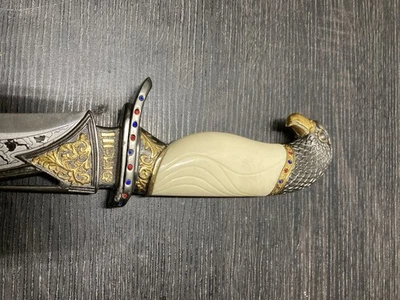 "Cuchillo cabeza de águila de 17"" de acero inoxidable usado, sin afilar" Foto 1 de 4