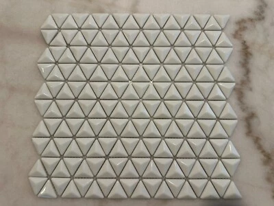 White 3D Triangle Matte and Glossy Mix Glass Mosaic - Image 1 of 4