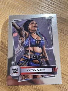 Tarjeta de lucha libre Kayden Carter 2025 cromada WWE #186 cruda - Imagen 1 de 2