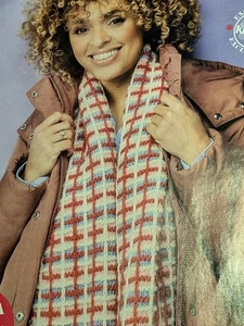 Interlaced Scarf Knitting Pattern. - Picture 1 of 2