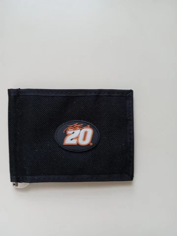 #20 TONY STEWART NASCAR NYLON FRONT POCKET BIFOLD WALLET NEW NO TIN OR TAGS Cover