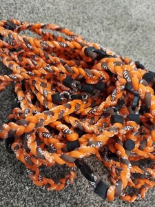 Lote de 28 collares deportivos de titanio naranja, naranja y marrón - colores marrones - Imagen 1 de 1