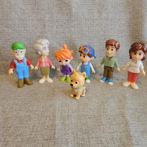 Cocomelon Family, Lot Of 7 Characters Grandparents Parents Dog - Picture 1 of 6