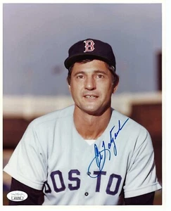 Autographed CARL YASTRZEMSKI 8X10 Boston Red Sox Photo JSA COA - Picture 1 of 1