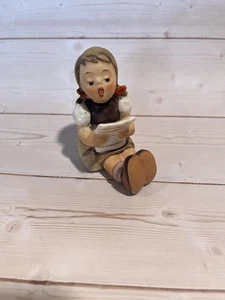 Vintage Goebel Hummel - Figurina ragazza con spartiti musicali #389 - Foto 1 di 5