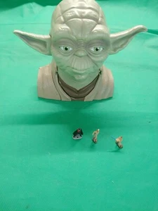1997 Star Wars Yoda Toy Head by Galoob Lucas Films Micro Machines - Picture 1 of 12