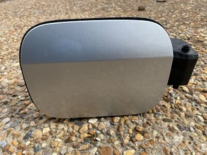 2011-2018 VW JETTA , GAS TANK DOOR, CAP IN SILVER OEM - Picture 1 of 9