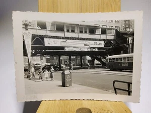 Set 1940er Jahre Originalfotos aufgenommen in Indiana mit Transitbussen und Anzeigen - Bild 1 von 5
