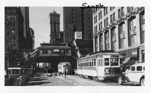NYC 6th AVENUE ELEVATED SUBWAY TRAIN STA 42nd STREET & TROLLEYS 1930s - Imagen 1 de 1