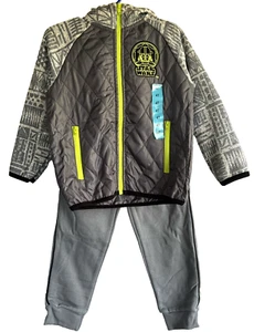 DISNEY STAR WARS ~ Three (3) Piece Set ~ Jacket ~ Tee ~ Joggers ~ Boys' Size 4T - Picture 1 of 4