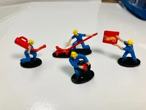 Tyco 4 Mann Pit Crew Figuren, für Ihr Slotcar Rennbahn Layout ~ AFX, AURORA, ATLAS - Bild 1 von 3
