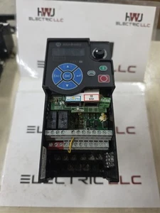 Allen-Bradley PowerFlex 523 AC Drive, 480 VAC, 3 Phase, 2 HP NO COVERS - Picture 1 of 4