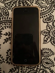 iPhone 5C - Picture 1 of 2