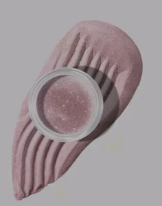 New Nailboo Dip Powder - JUST SMITTEN - N102 - Picture 1 of 3